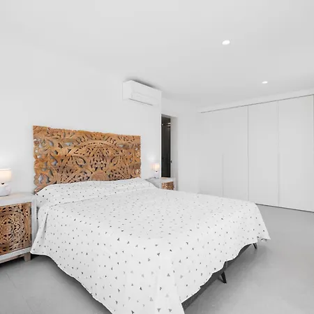 Iris By Interhome * Moraira