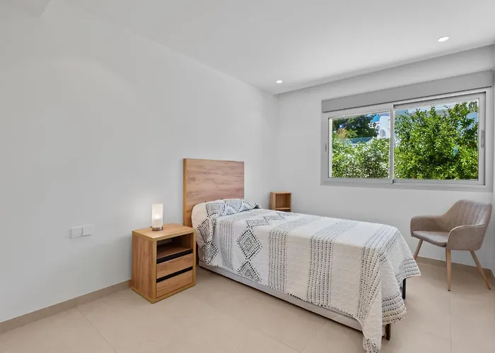 Iris By Interhome Villa