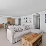 Iris By Interhome